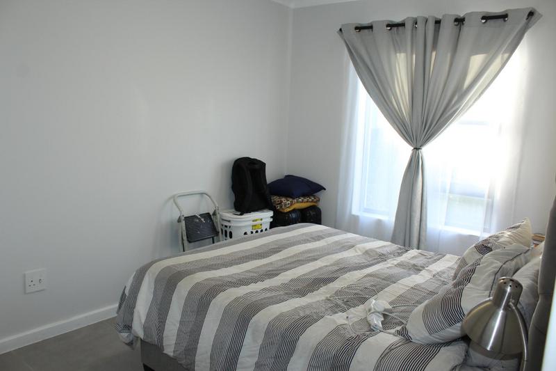 2 Bedroom Property for Sale in Burgundy Estate Western Cape